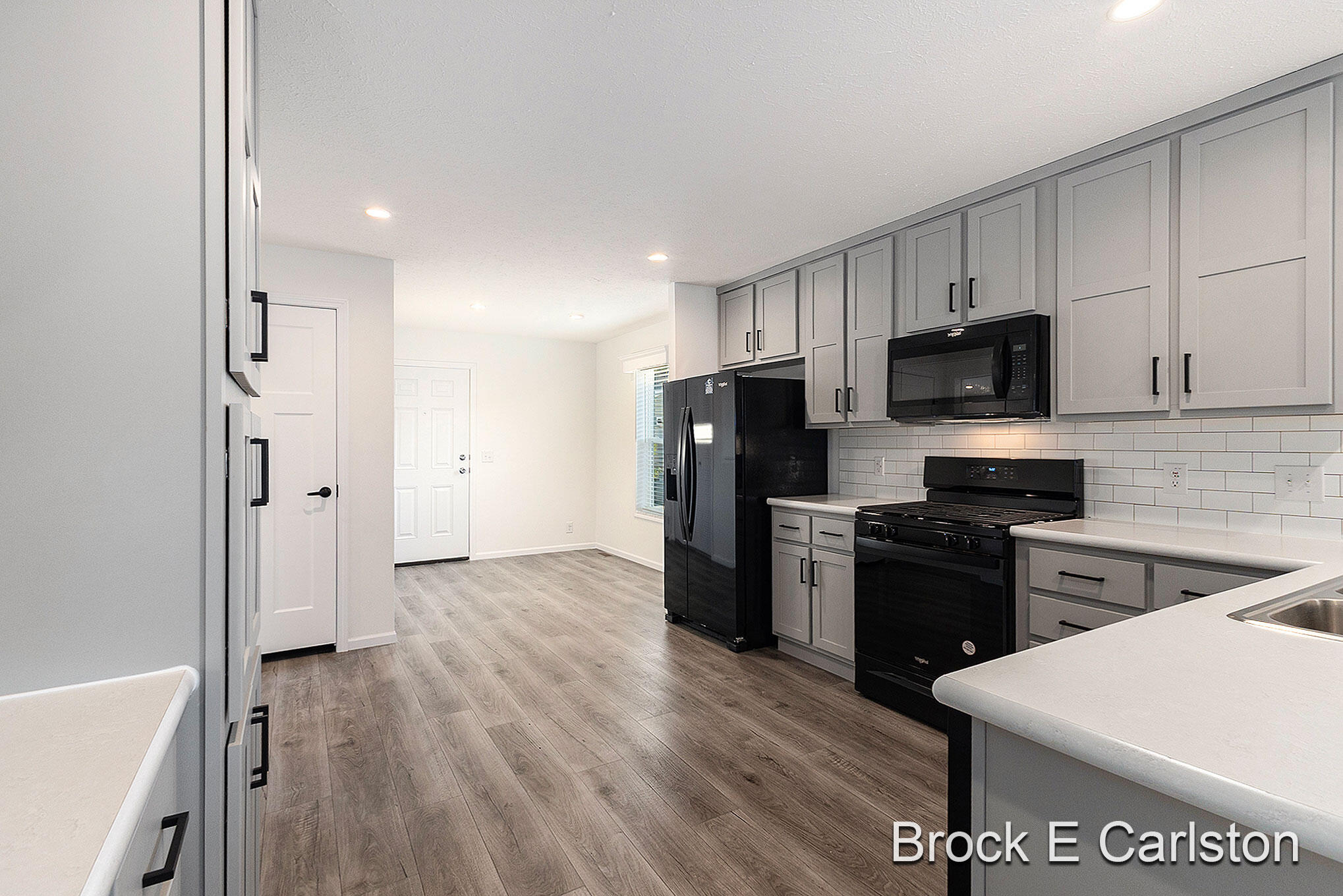 1283 East Ellis Road, Unit 20 Norton Shores, MI 49441 - Photo 8 of 21 _42A9192