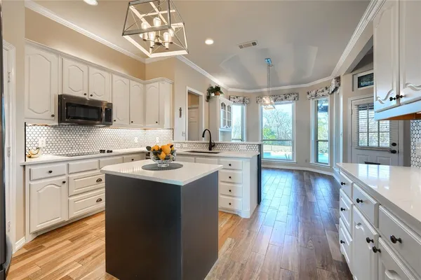 $465,000 | 10711 East Clover Lane, Forney, TX 75126