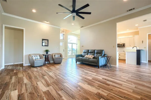 $465,000 | 10711 East Clover Lane, Forney, TX 75126