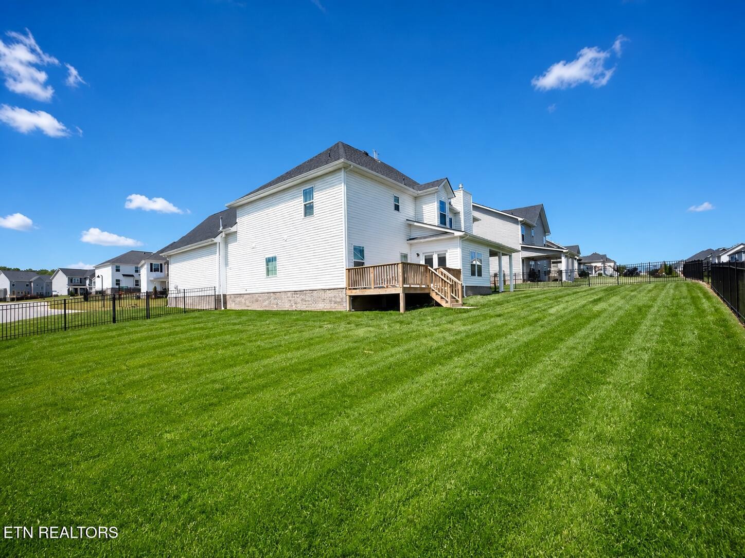 9400 Liberty Bell Road Powell, TN 37849 - Photo 8 of 48 Gallery Image 8