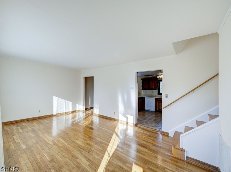 74 Marcy Street Somerset, NJ 08873 - Photo 4 of 32