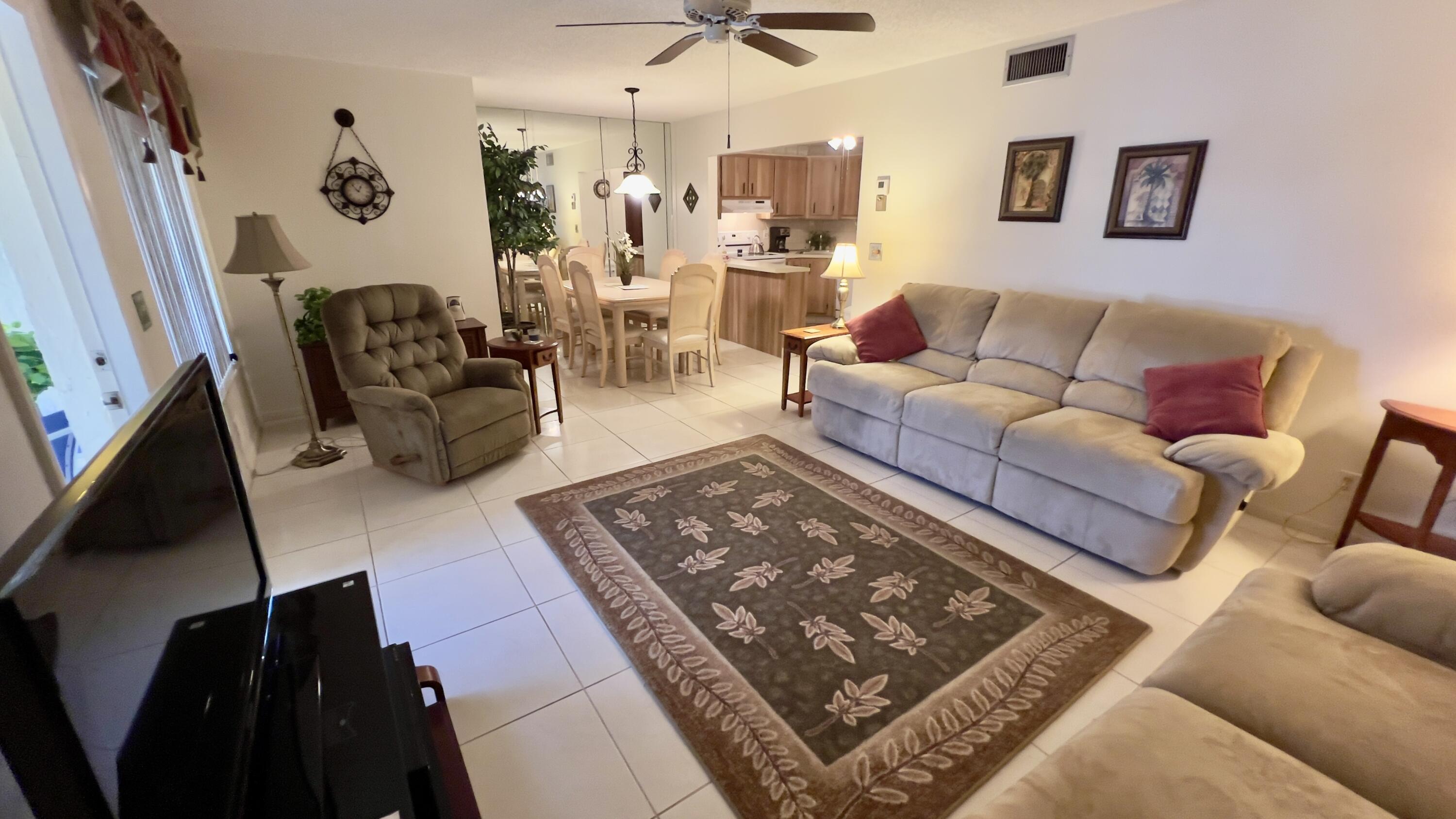 325 Pine Ridge Circle, Unit D2 Greenacres, FL 33463 - Photo 5 of 27 IMG_8047