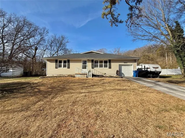 $299,900 | 3847 Parkway Lane, Arnold, MO 63010