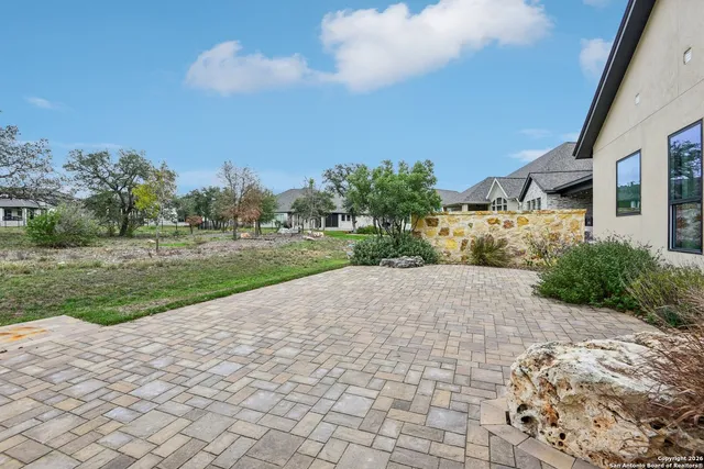 $3,000 | 661 Inner, New Braunfels, TX 78132