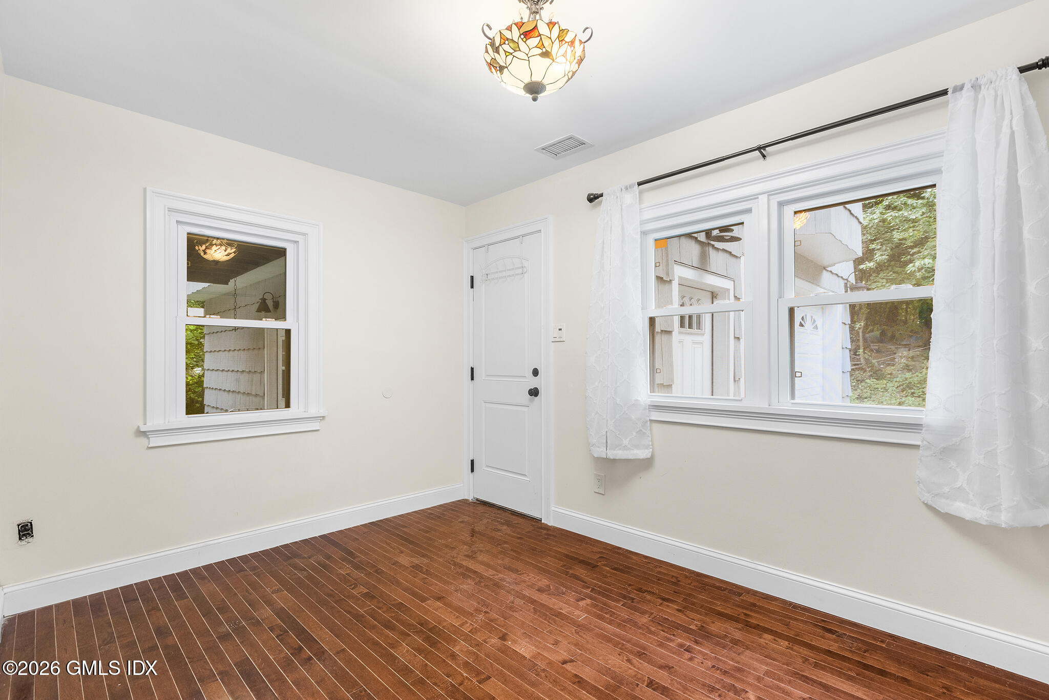 241 Pemberwick Road Greenwich, CT 06831 - Photo 27 of 39 241 Pemberwick Rd. Greenwich, CT-025