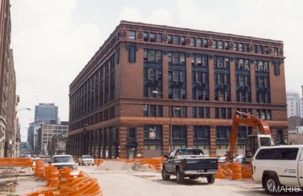 $1,400 | 1520 Washington Avenue, Unit 715, St. Louis, MO 63103