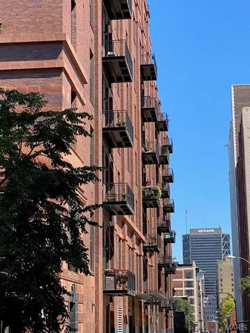 $1,500 | 1520 Washington Avenue, Unit 715, St. Louis, MO 63103