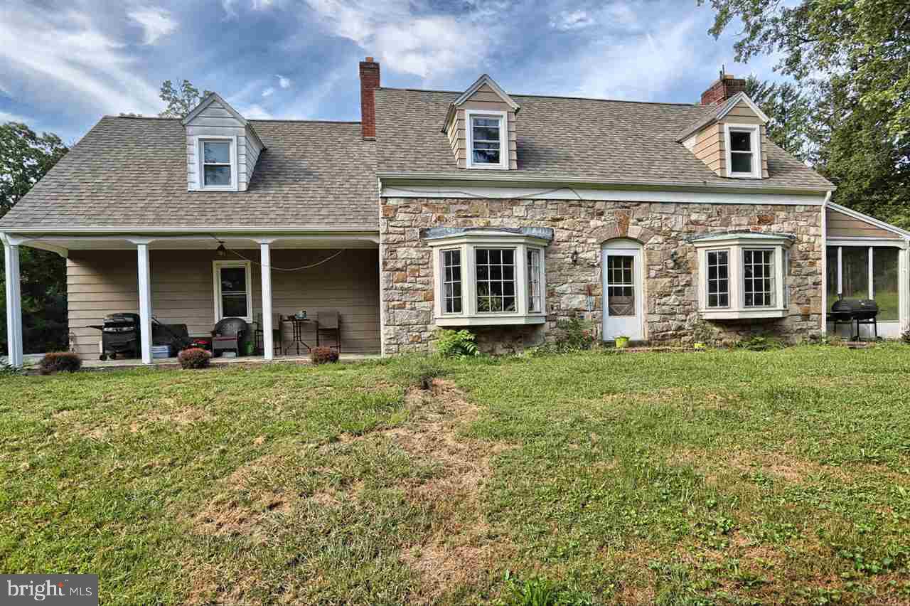 6550 Devonshire Heights Road Harrisburg, PA 17111 - Photo 1 of 22 Gallery Image 1