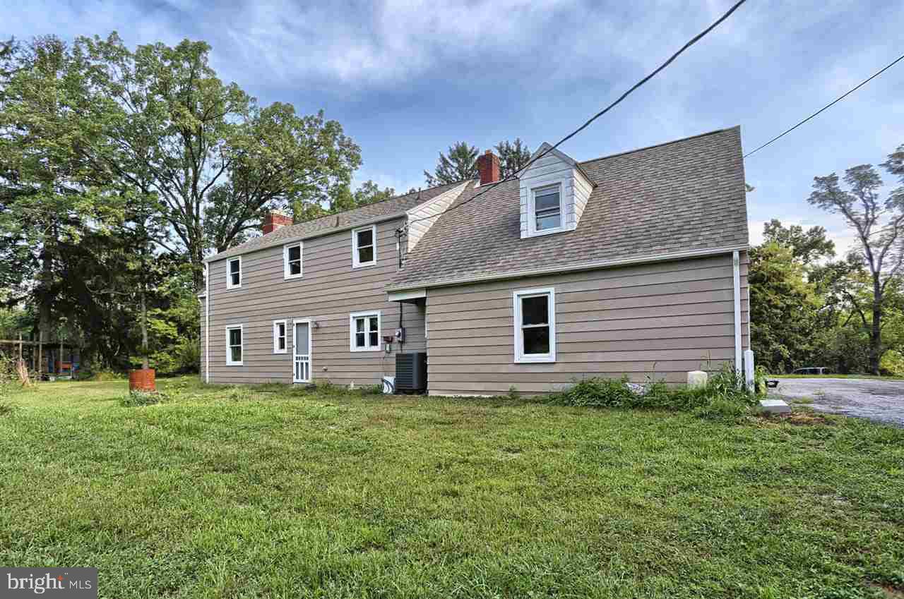 6550 Devonshire Heights Road Harrisburg, PA 17111 - Photo 2 of 22 Gallery Image 2