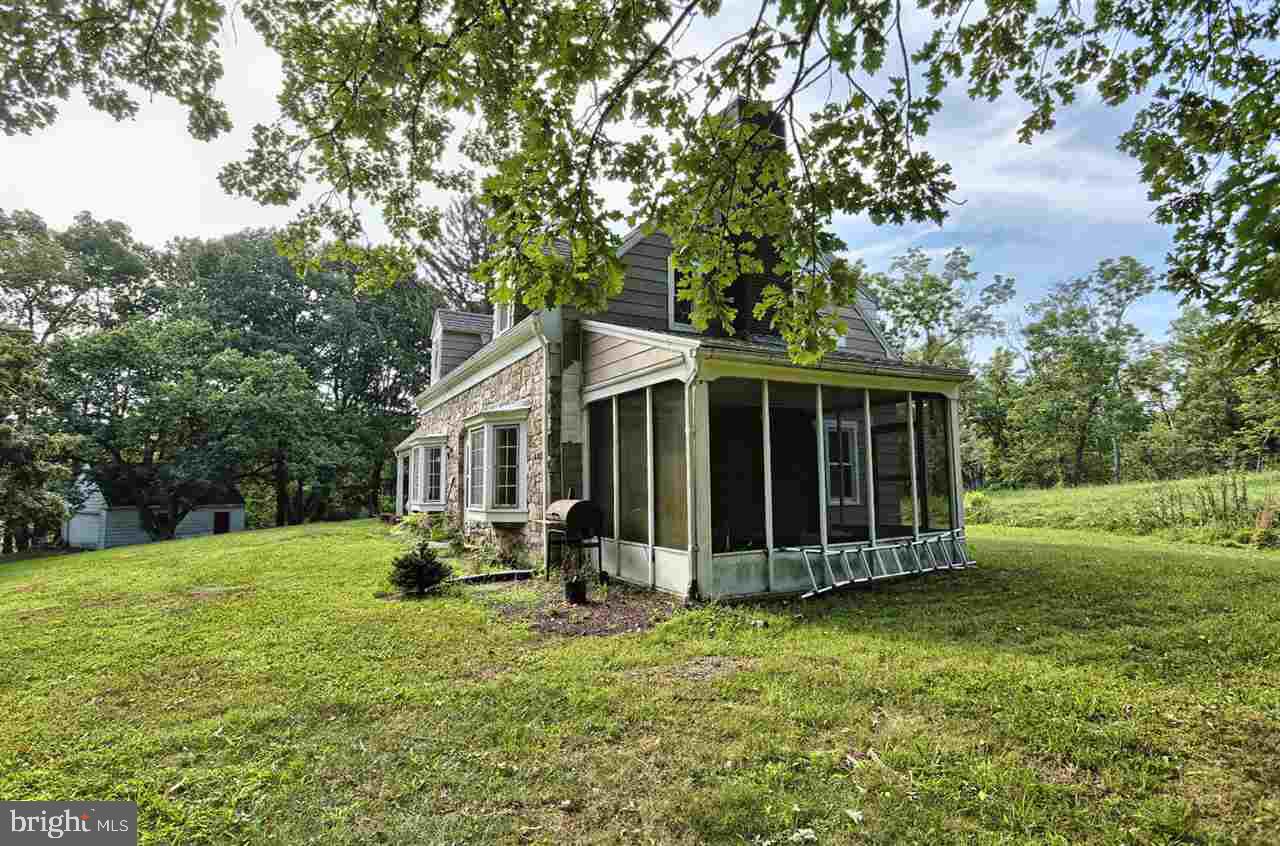 6550 Devonshire Heights Road Harrisburg, PA 17111 - Photo 4 of 22 Gallery Image 4