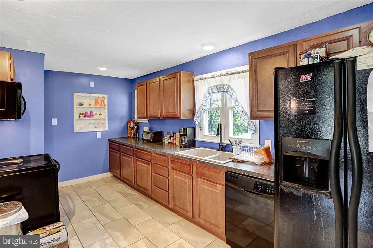6550 Devonshire Heights Road Harrisburg, PA 17111 - Photo 9 of 22 Gallery Image 9