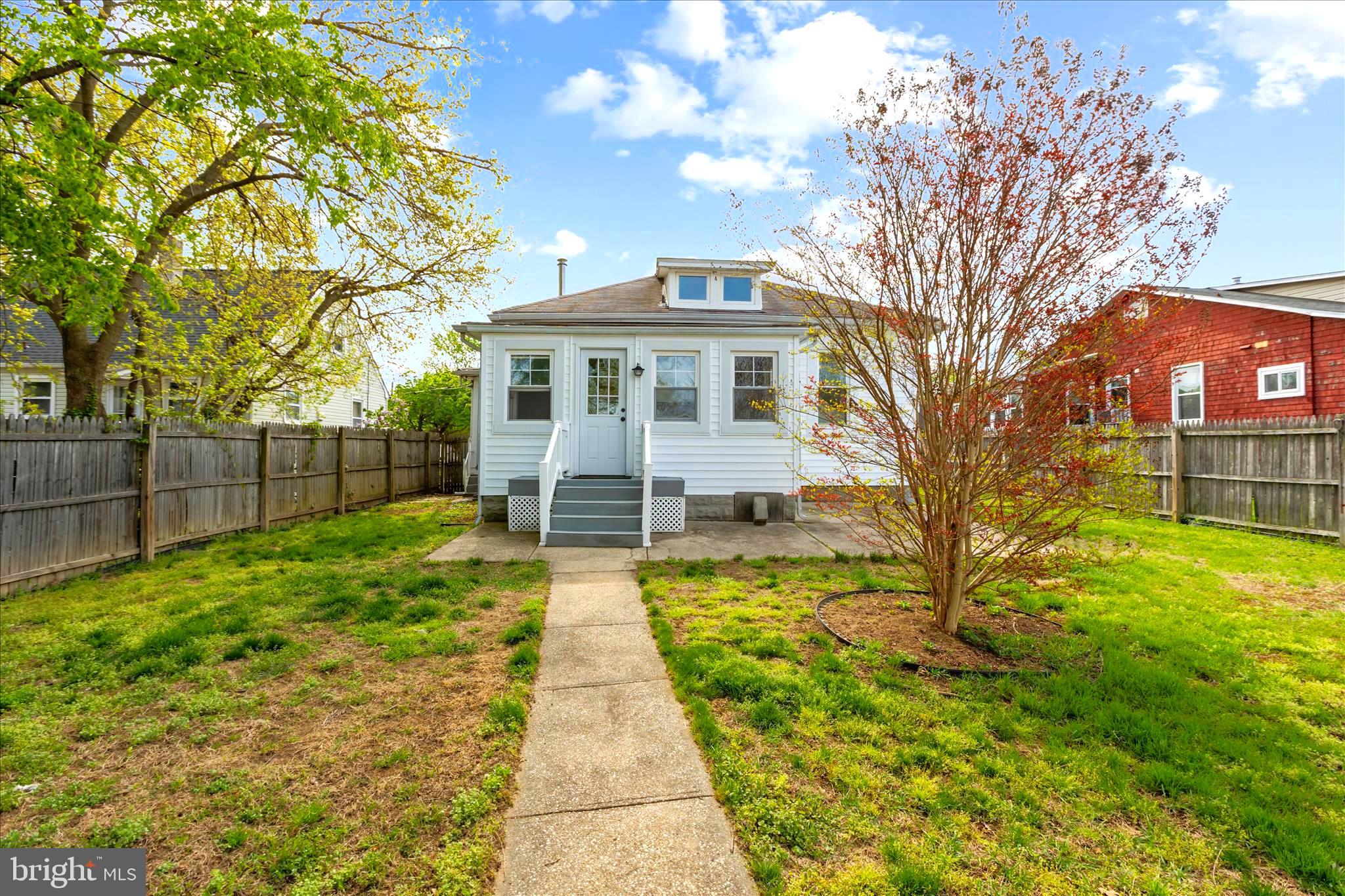 222 Wanda Road Pasadena, MD 21122 - Photo 7 of 34 a view of a house with backyard