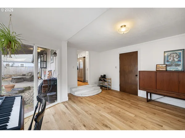 $595,000 | 4680 West Hillside Drive, Eugene, OR 97405
