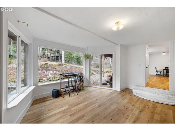 $595,000 | 4680 West Hillside Drive, Eugene, OR 97405