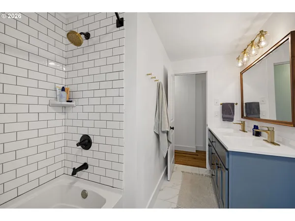 $595,000 | 4680 West Hillside Drive, Eugene, OR 97405