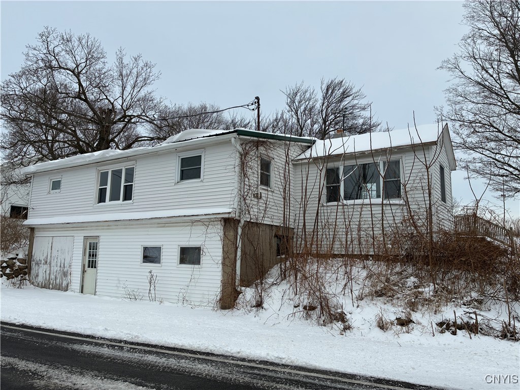 7470 Perry Road Van Buren, NY 13027 - Photo 2 of 20 This 3-4 bedroom house includes the sun room on th