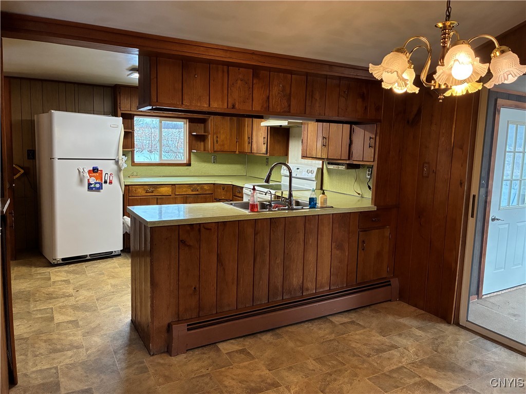 7470 Perry Road Van Buren, NY 13027 - Photo 5 of 20 Dining room/kitchen