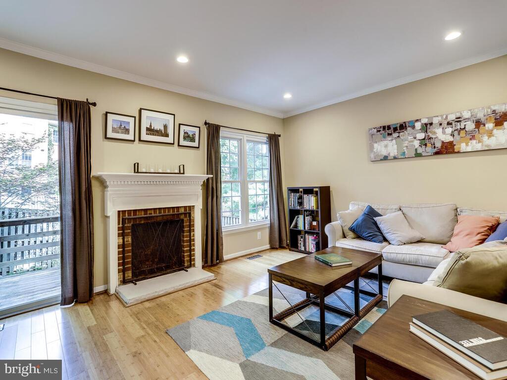 7418 Timberock Road Falls Church, VA 22043 - Photo 14 of 39 Gallery Image 14