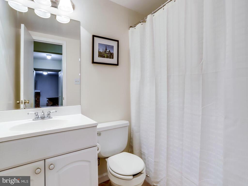 7418 Timberock Road Falls Church, VA 22043 - Photo 19 of 39 Gallery Image 19
