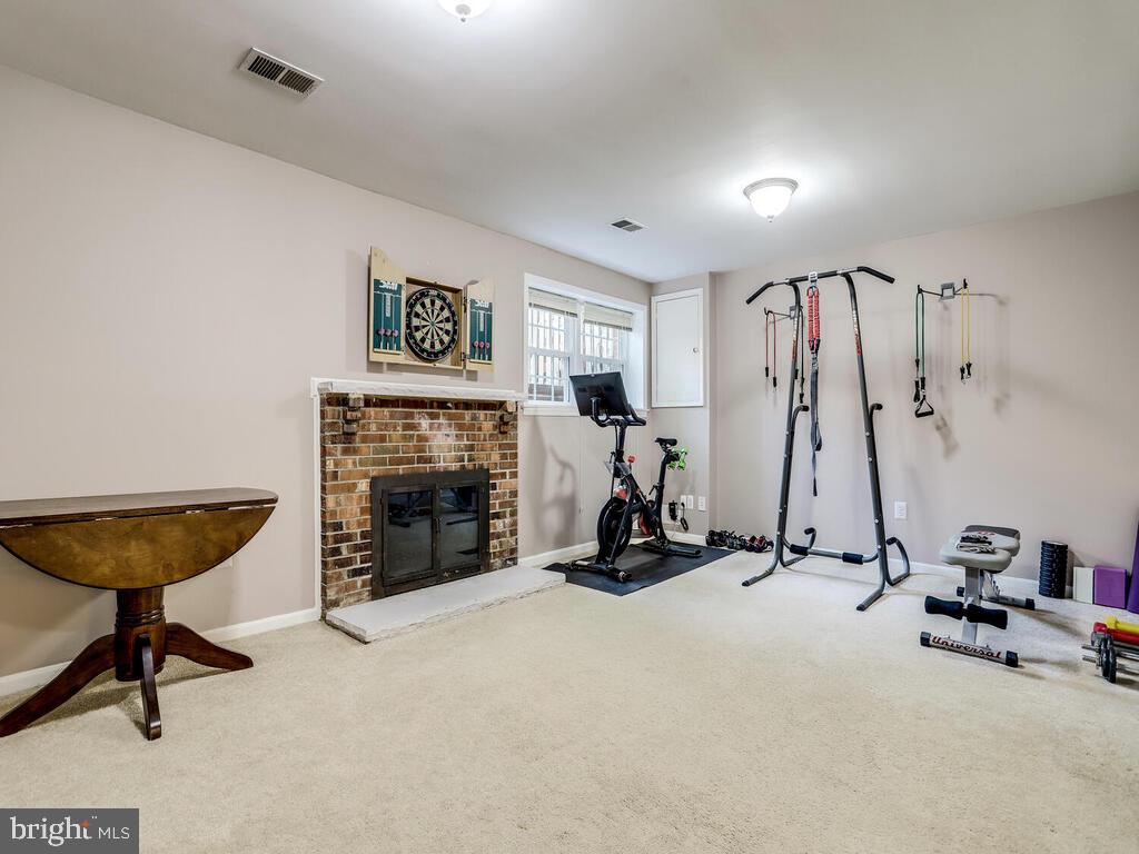 7418 Timberock Road Falls Church, VA 22043 - Photo 20 of 39 Gallery Image 20