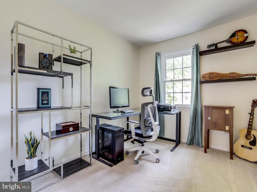 7418 Timberock Road Falls Church, VA 22043 - Photo 23 of 39 Gallery Image 23