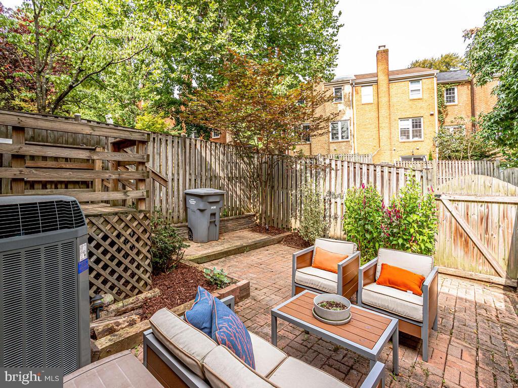 7418 Timberock Road Falls Church, VA 22043 - Photo 38 of 39 Gallery Image 38