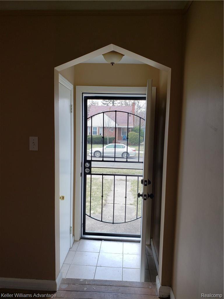 18660 Sunderland Road Detroit, MI 48219 - Photo 20 of 25 20190405_160248.jpg