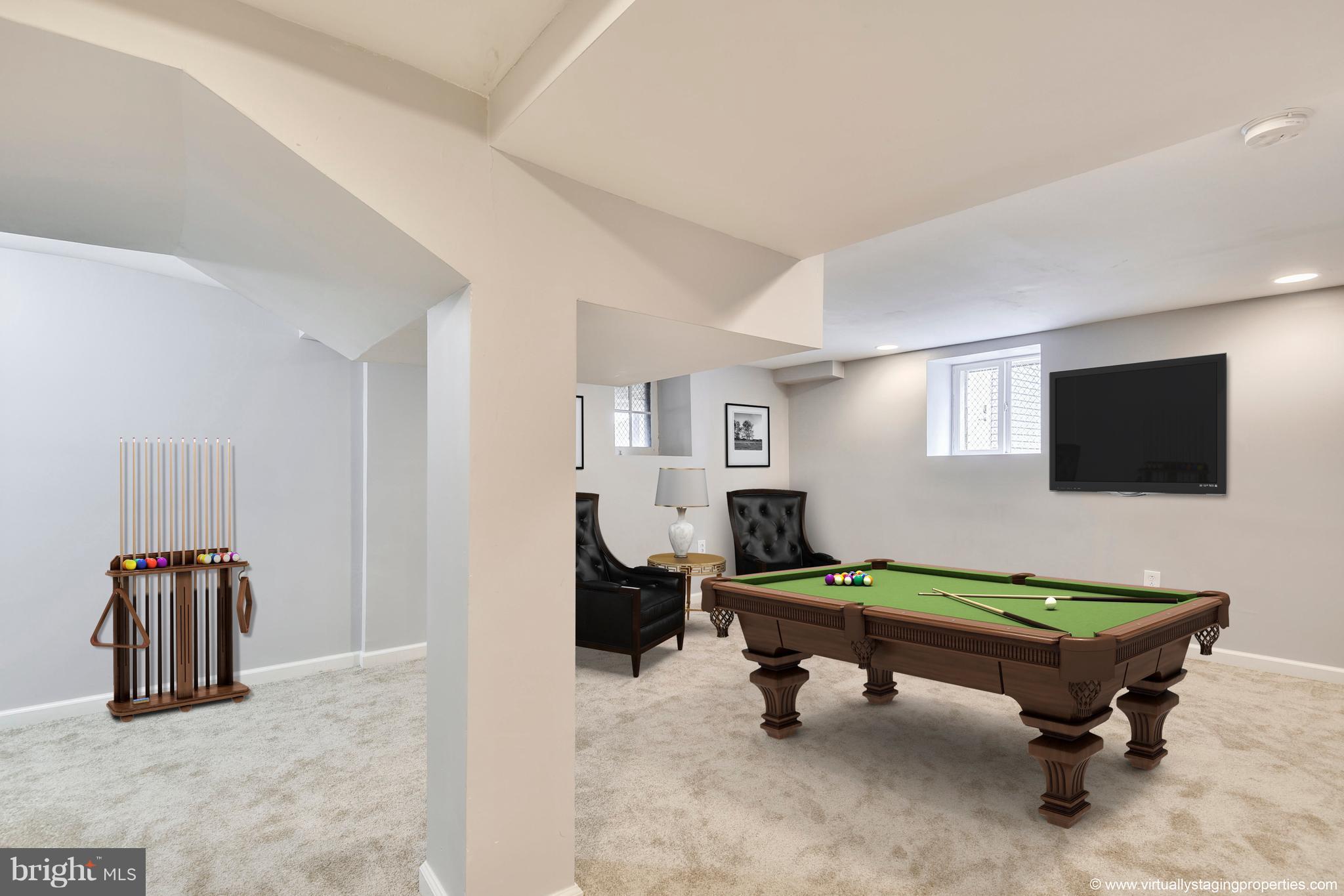 3907 Pinkney Road Baltimore, MD 21215 - Photo 22 of 28 Family Room