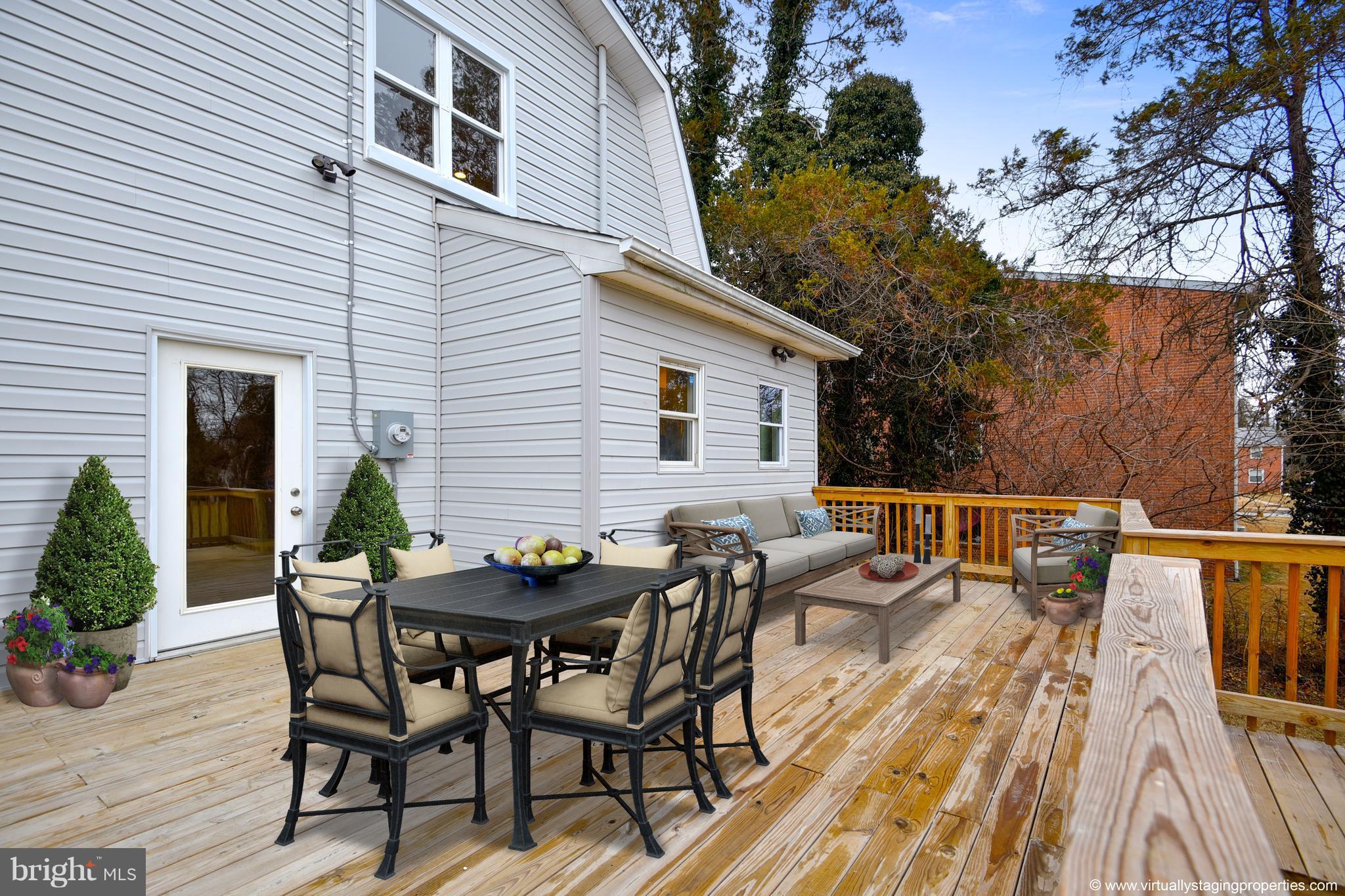 3907 Pinkney Road Baltimore, MD 21215 - Photo 25 of 28 Brand New Rear Deck