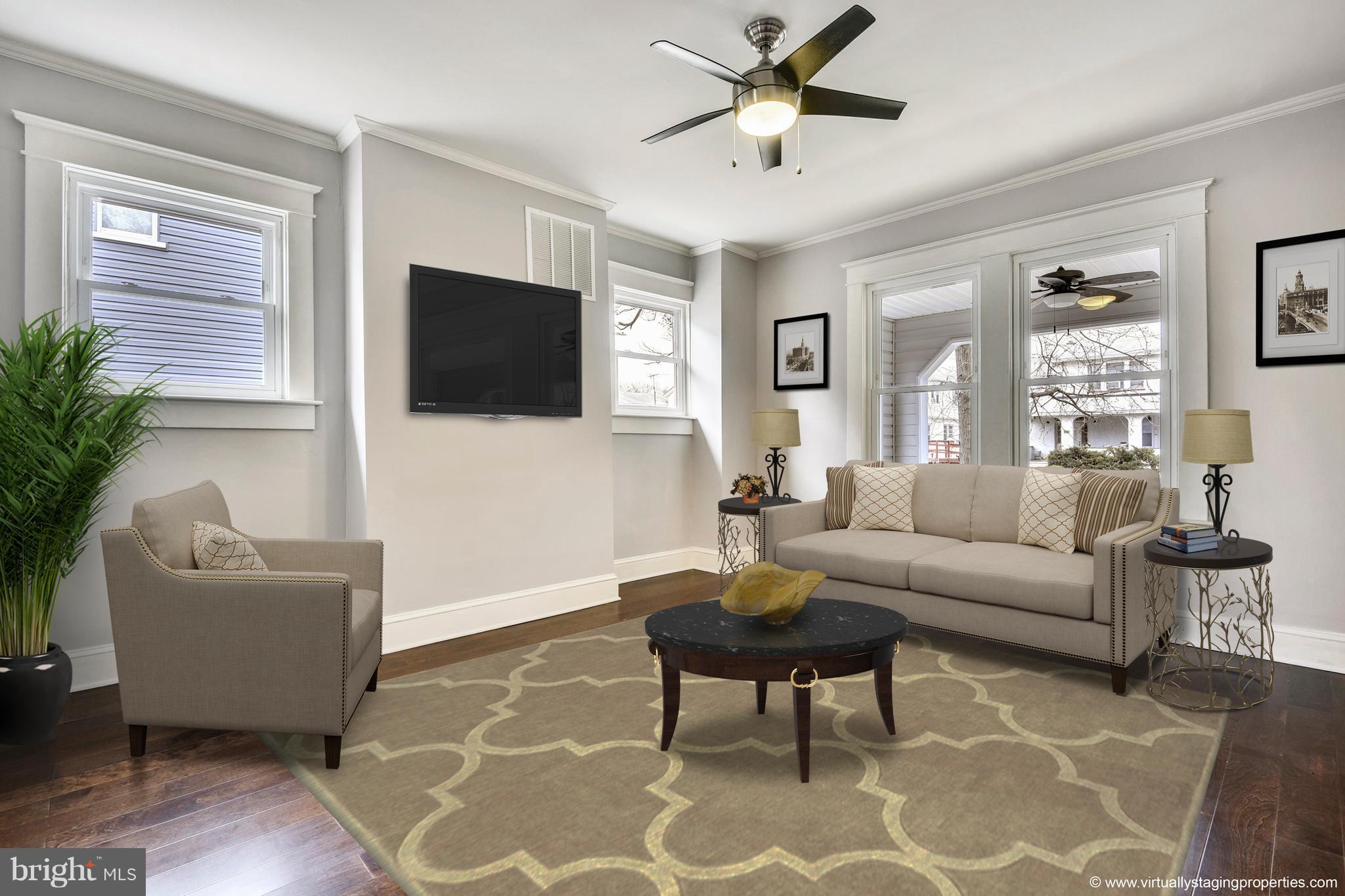 3907 Pinkney Road Baltimore, MD 21215 - Photo 9 of 28 Living Room