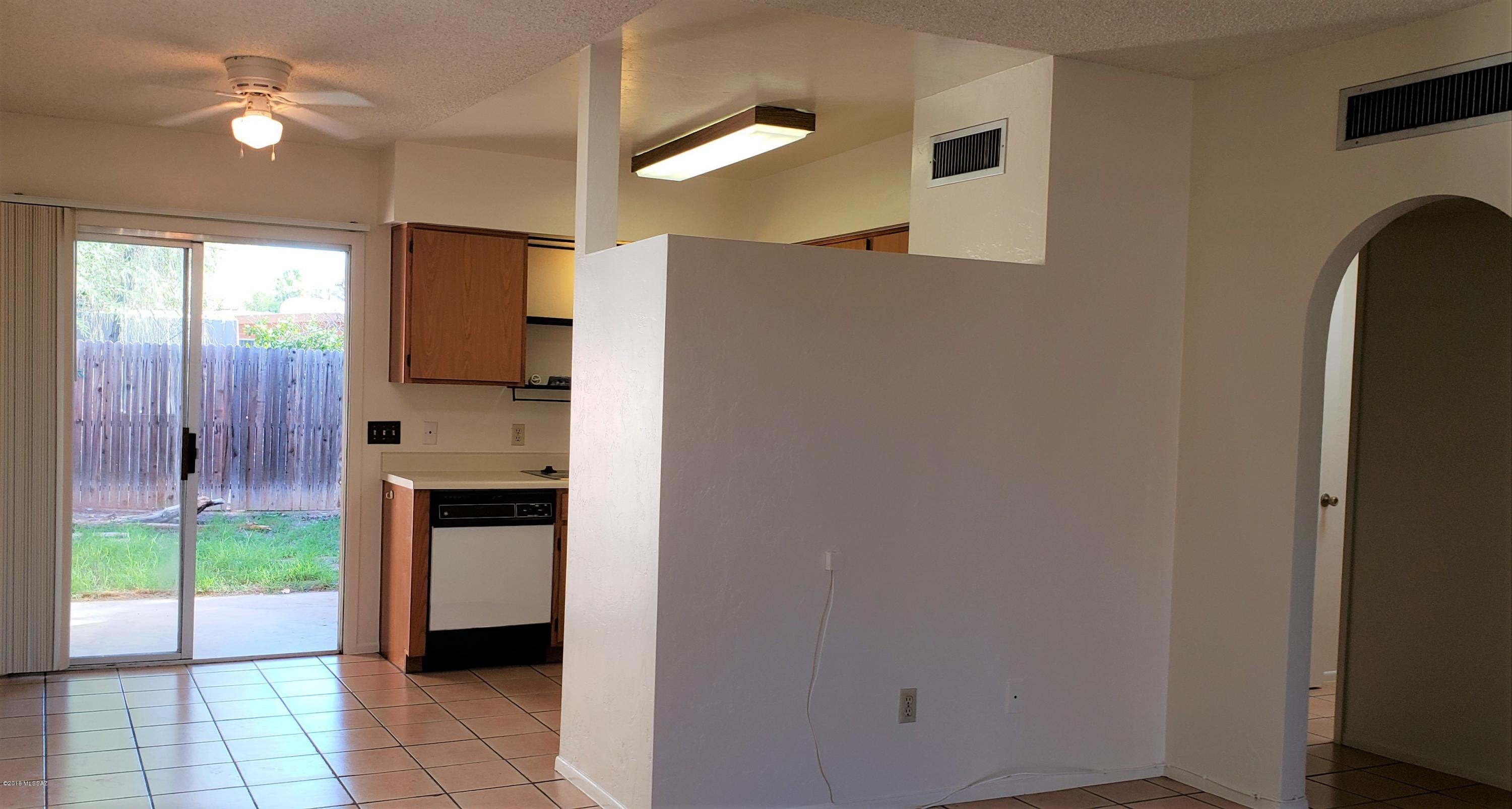 211 West Roger Road, Unit 19 Tucson, AZ 85705 - Photo 13 of 13