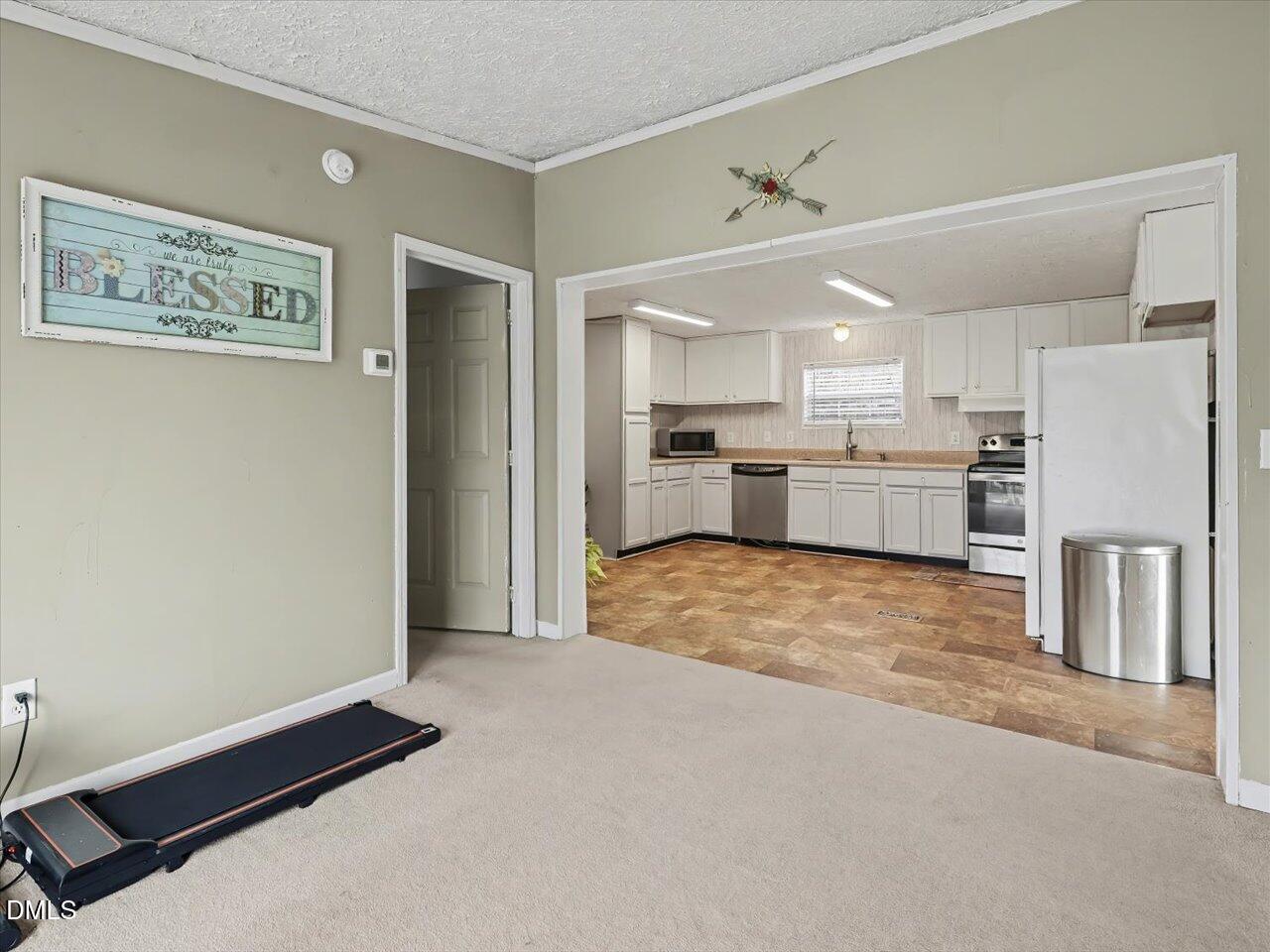 523 County Line Road Manson, NC 27553 - Photo 25 of 70 24-Family Room