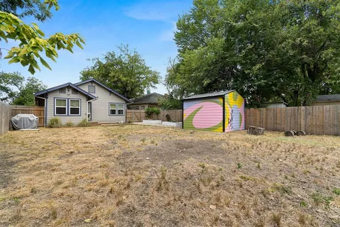 $410,000 | 407 South Marlborough Avenue, Dallas, TX 75208