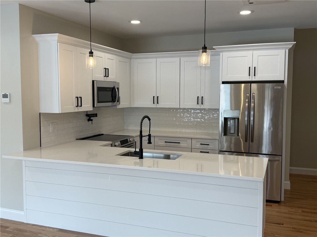 2907 Post Road, Unit 8 Warwick, RI 02886 - Photo 20 of 36