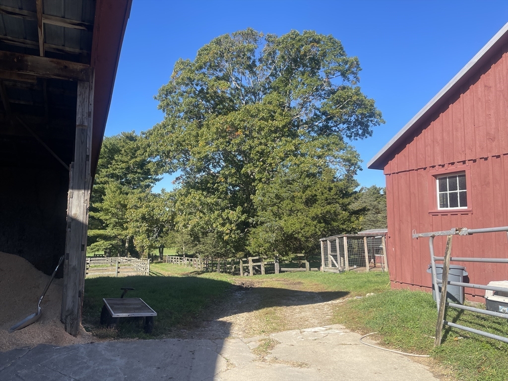 295 Cherry Street Middleboro, MA 02346 - Photo 11 of 36