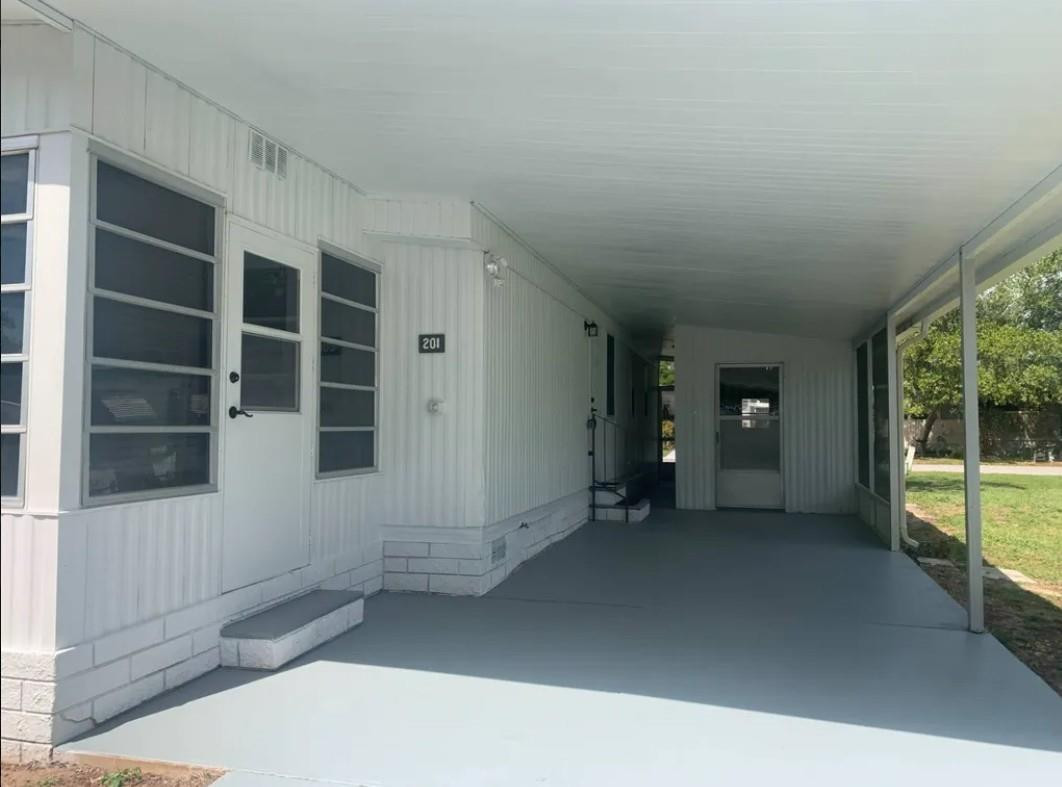 2219 Northwest 47th Circle Ocala, FL 34482 - Photo 5 of 23 Photo 5