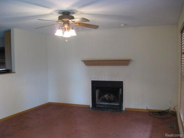 3929 Lippincott Road Lapeer, MI 48446 - Photo 3 of 10 7 Living Room