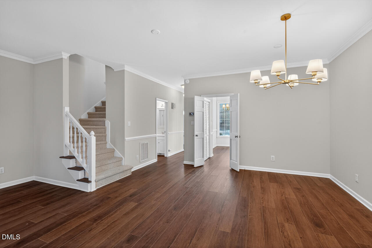 926 Albany Court Raleigh, NC 27615 - Photo 7 of 25 08