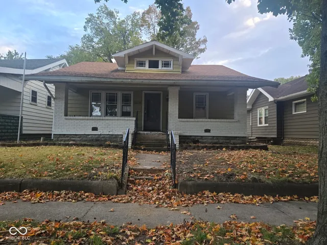 $100,000 | 2228 South 8th Street, Terre Haute, IN 47802