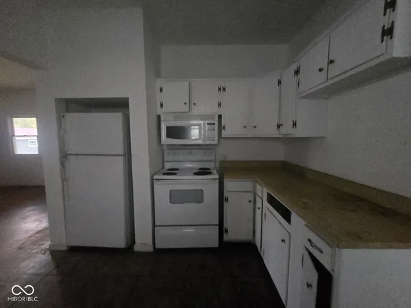 $89,900 | 2228 South 8th Street, Terre Haute, IN 47802