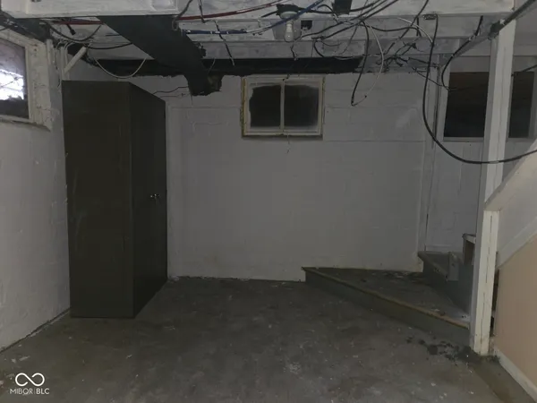 $89,900 | 2228 South 8th Street, Terre Haute, IN 47802