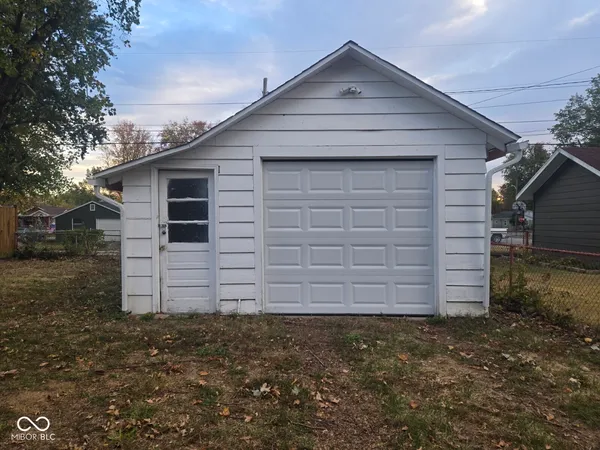 $89,900 | 2228 South 8th Street, Terre Haute, IN 47802