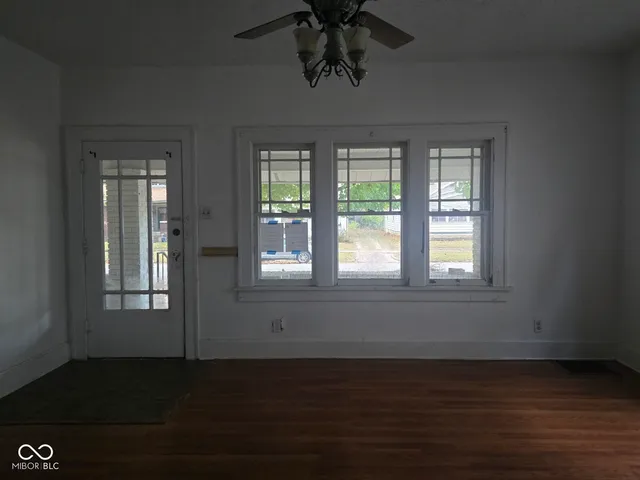 $100,000 | 2228 South 8th Street, Terre Haute, IN 47802