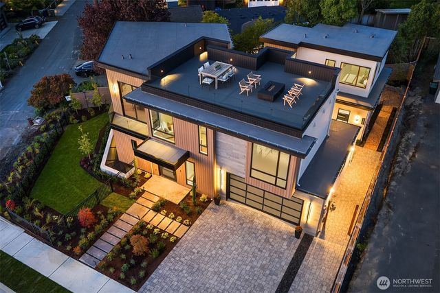 $5,398,880 | 928 And 926 18th Avenue West, Kirkland, WA 98033