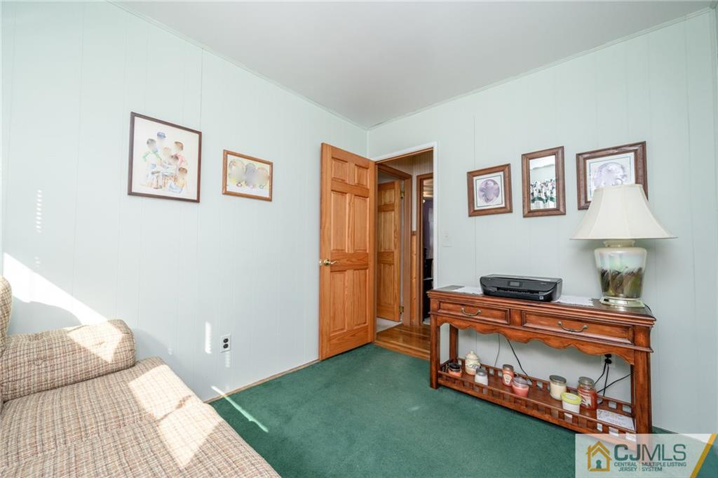 25 Drexel Drive Jackson, NJ 08527 - Photo 19 of 34 a living room with furniture