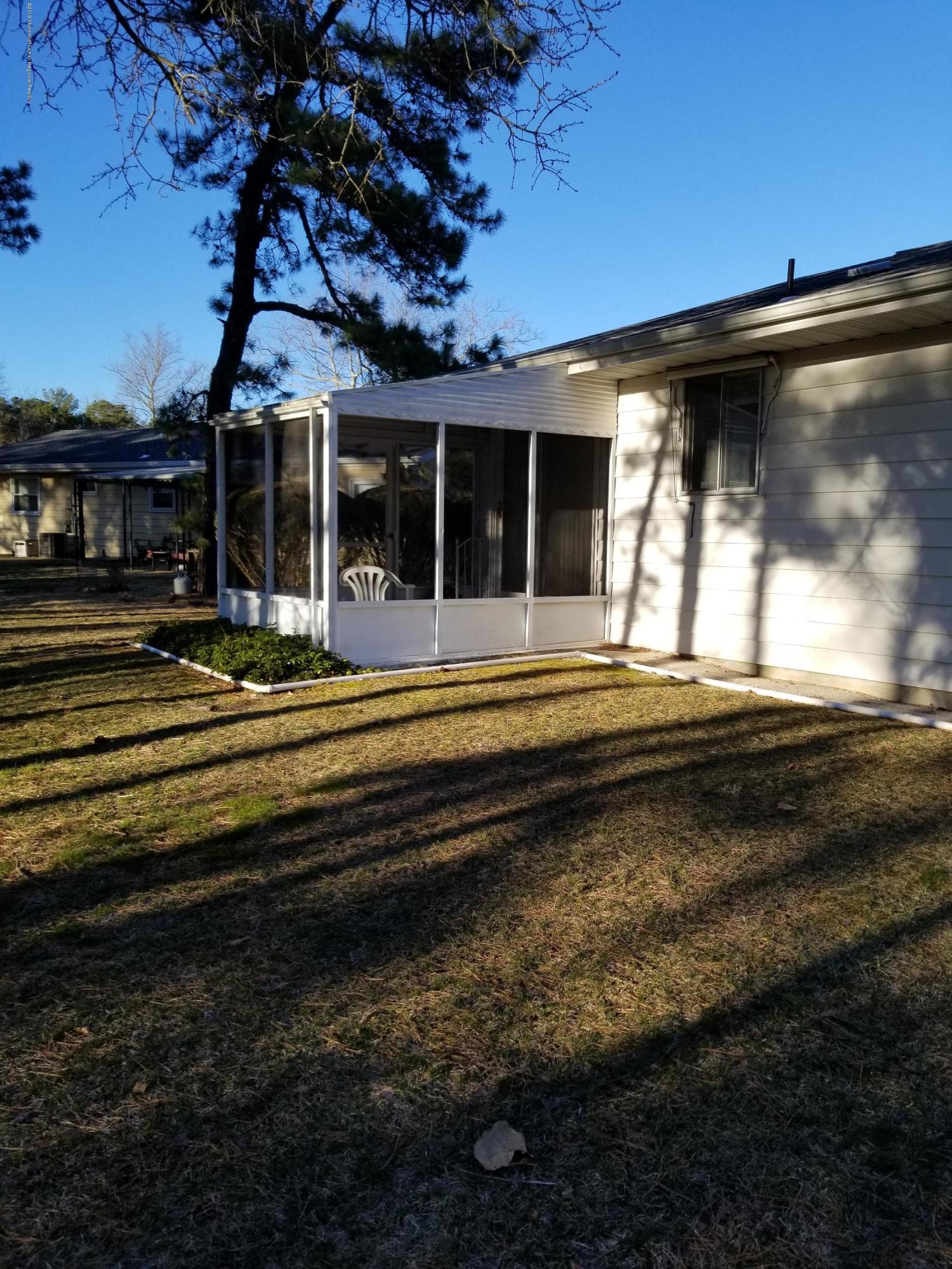 41 Constitution Boulevard Whiting, NJ 08759 - Photo 20 of 25 20190323_180221