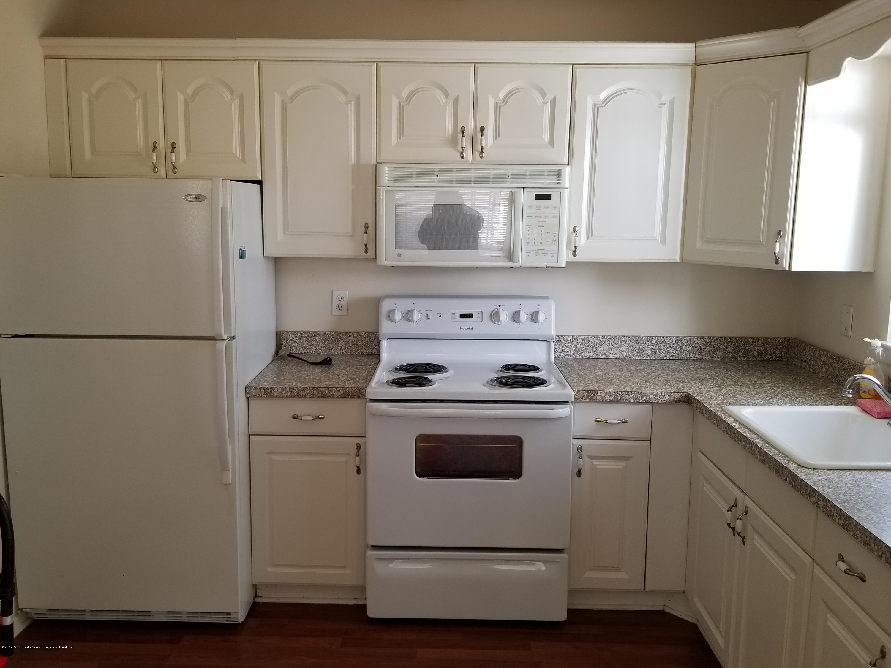 41 Constitution Boulevard Whiting, NJ 08759 - Photo 6 of 25 20190314_120931