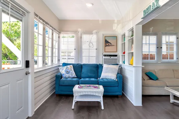 $2,400 | 118 South J Street, Lake Worth Beach, FL 33460