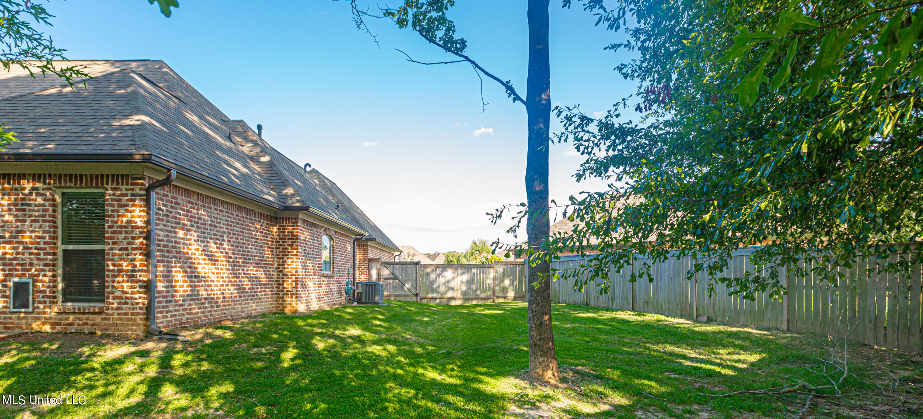 49 Waterstone Way Clinton, MS 39056 - Photo 7 of 43 V63A6382