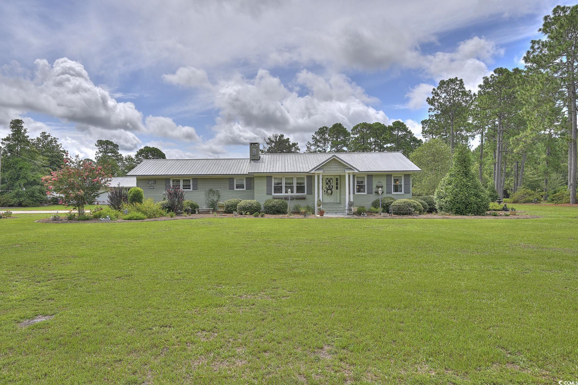 1727 2nd Street Loris, SC 29569 - Photo 1 of 40 Gallery Image 1